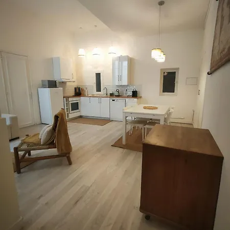 Apartmán L Ecusson, L Ecrin Des Tresoriers