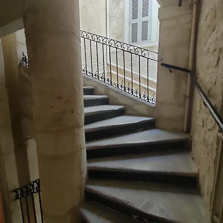 L Ecusson, L Ecrin Des Tresoriers Montpellier